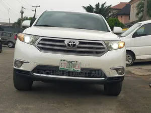 Toyota Highlander 2011 White