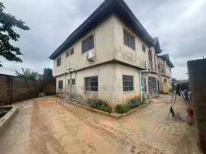 3bdrm Block of Flats in Ajuwon, Berger for sale
