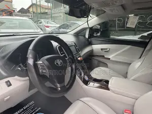 Toyota Venza Limited 2011 Gray