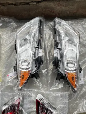 Headlamp for Toyota Venza 2008 to 2015 Model