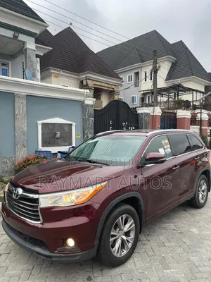 Toyota Highlander 2015 Red