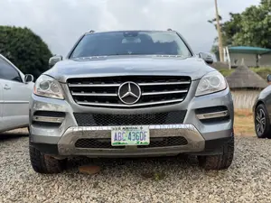 Mercedes-Benz M Class ML350 4dr SUV (3.5L 6cyl 7A) 2015 Gray