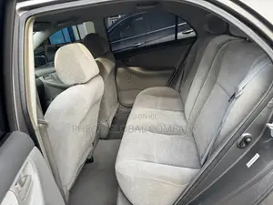 Toyota Corolla 2004 Gray