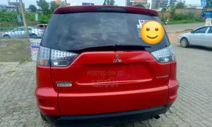 Mitsubishi Outlander 2012 Red