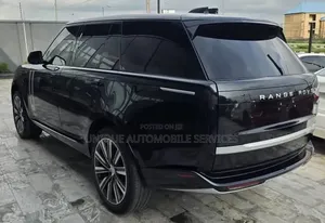 Land Rover Range Rover Vogue 2023 Black