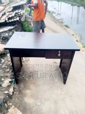 Quality 3ft Table