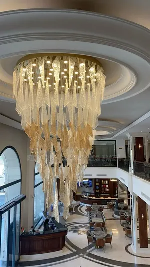 80cm Modern Luxurious Chandelier Light.