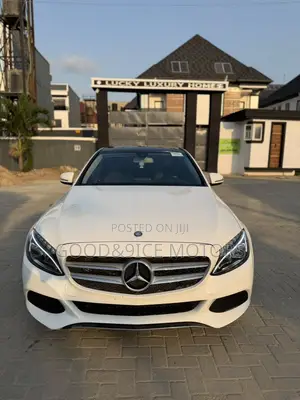 Mercedes-Benz C300 Base 4Matic Sedan AWD (2.0L 4cyl 7A) 2016 White