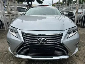 Lexus ES 2013 Silver