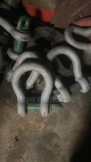 HEAVY DUTY BOW SHACKLE / D-SHACKLE(35ton All Size Available)