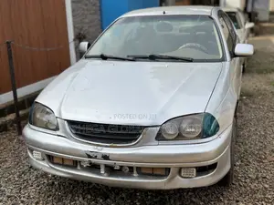 Toyota Avensis 2000 Silver