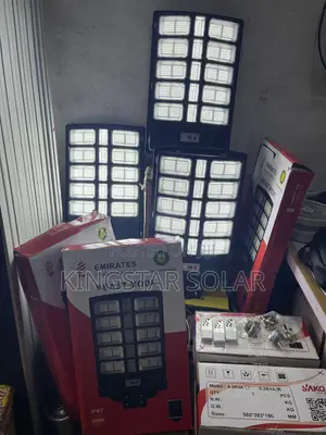 Emirates Beast Mode 4000W All-in-One Solar Street Light
