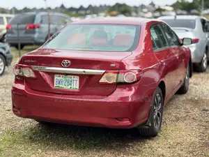 Toyota Corolla LE 4dr Sedan (1.8L 4cyl 4A) 2013 Red