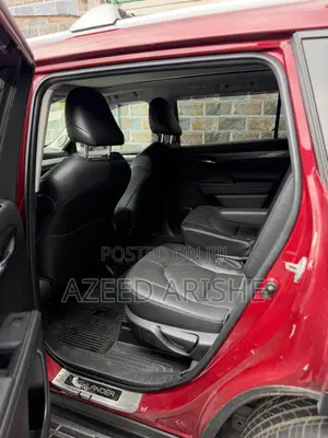 Toyota Highlander XLE 2021 Red