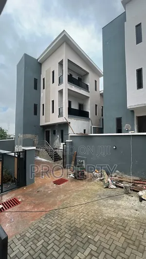 4bdrm Duplex in GRA Phase 1 for sale