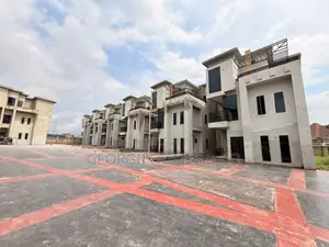 4bdrm Duplex in Kado for sale