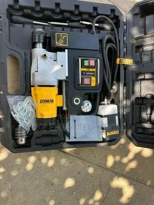 DeWalt DWE1622K 2-Speed Magnetic Drill Press