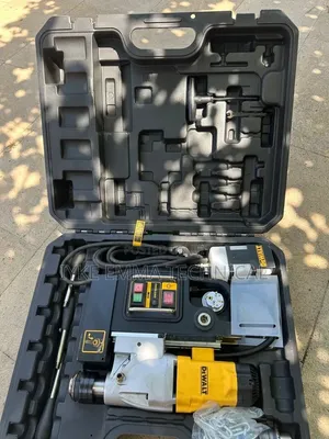 DeWalt DWE1622K 2-Speed Magnetic Drill Press
