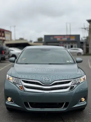 Toyota Venza V6 AWD 2011 Green