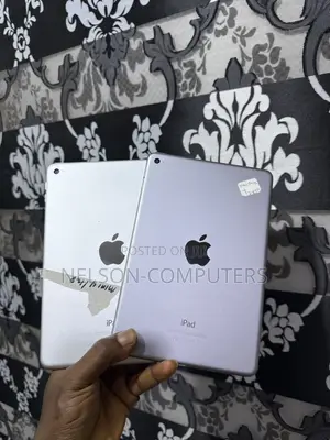 Apple iPad mini 4 128 GB Gray