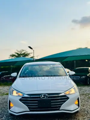 Hyundai Elantra SEL 2020 White