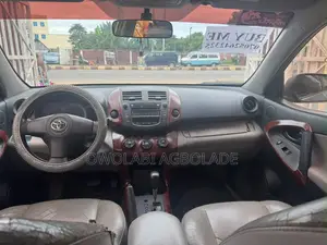 Toyota RAV4 2.0 4x4 2007 Green