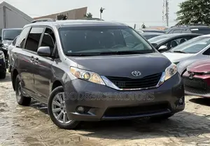 Toyota Sienna 2012 Gray