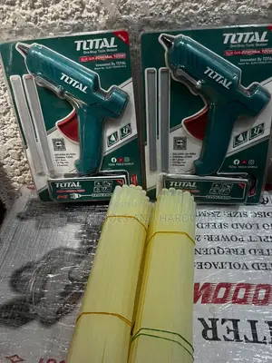Total Tools Brand 20W Hot Glue Gun and Glue