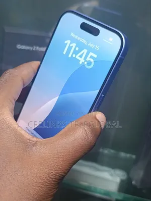 Apple iPhone 16 128 GB Blue