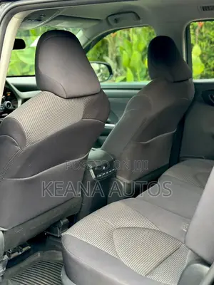 Toyota Highlander LE 2021 Black