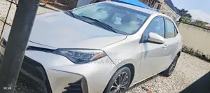 Toyota Corolla 2016 Silver