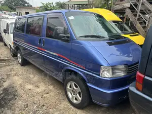 Volkswagen Transporter 2006 Blue