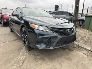 Toyota Camry 2019