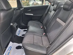 Toyota Camry SE 4dr Sedan (2.5L 4cyl 6A) 2014 Silver