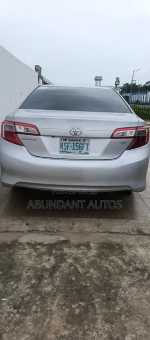 Toyota Camry L 4dr Sedan (2.5L 4cyl 6A) 2013 Silver