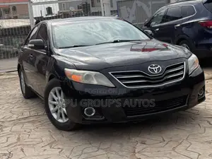 Toyota Camry XLE V6 4dr Sedan (3.5L 6cyl 6AM) 2010 Black