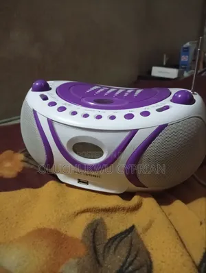 Metronic Fm Radio Mp3 Cd USB Player