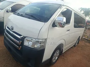 Toyota HiAce 2013 White