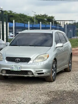 Toyota Matrix 2004 Silver