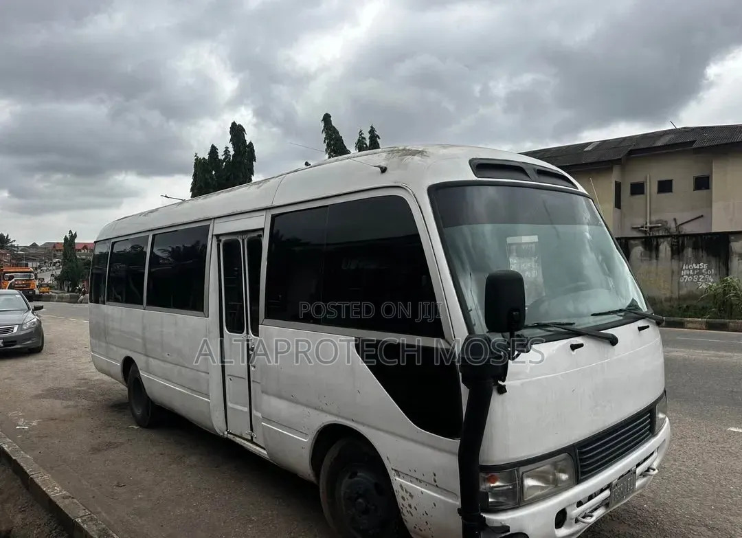 Toyota Coaster 2007 White