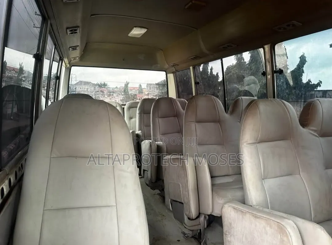 Toyota Coaster 2007 White