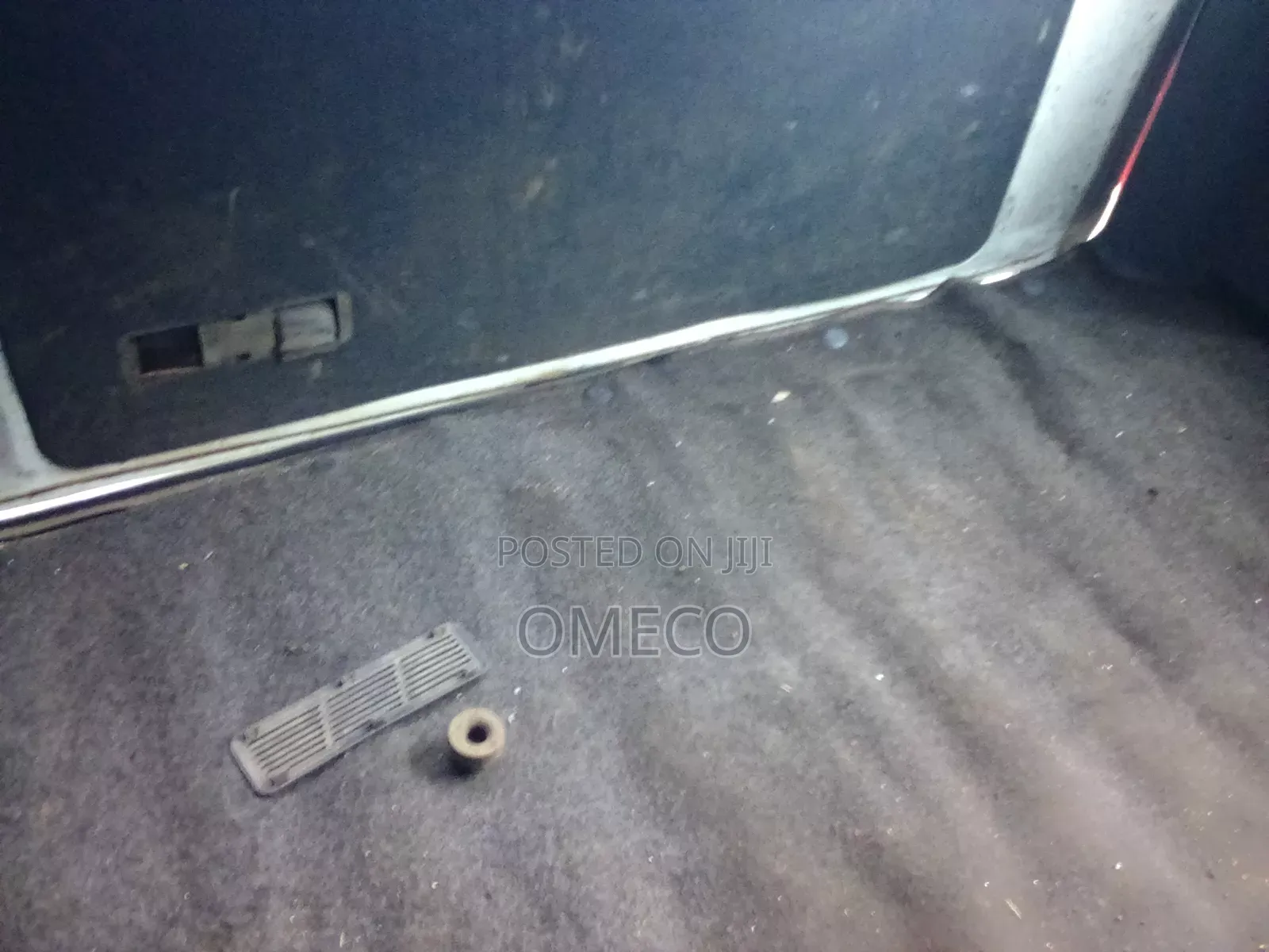 Bus 2025 Black