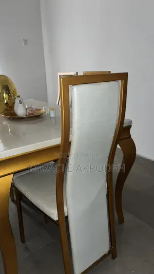 Gold 6 Seaters Dinning Set