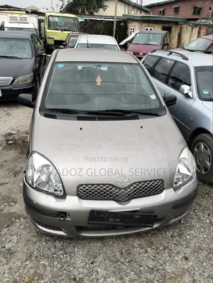 Toyota Yaris 2005 Brown