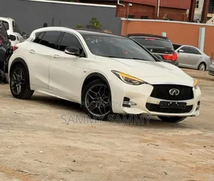 Infiniti Q30 2016 White