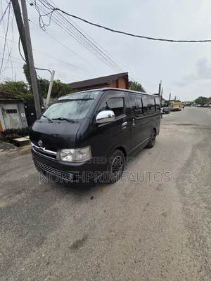 Toyota HiAce 2013 Black