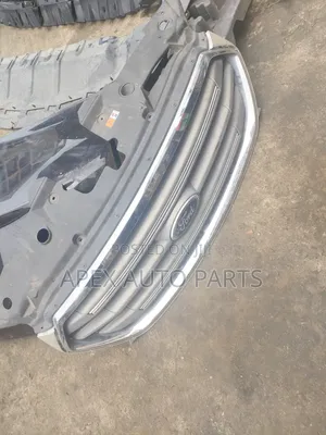 Clean Tokunbo Front Grille for Ford Taurus (Original)