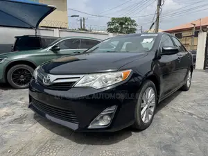 Toyota Camry XLE V6 4dr Sedan (3.5L 6cyl 6A) 2012 Black