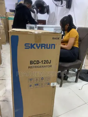Skyrun 105L Refrigerator With Glass Shelves
