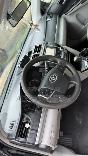 Toyota Camry LE 4dr Sedan (2.5L 4cyl 6A) 2013 Black